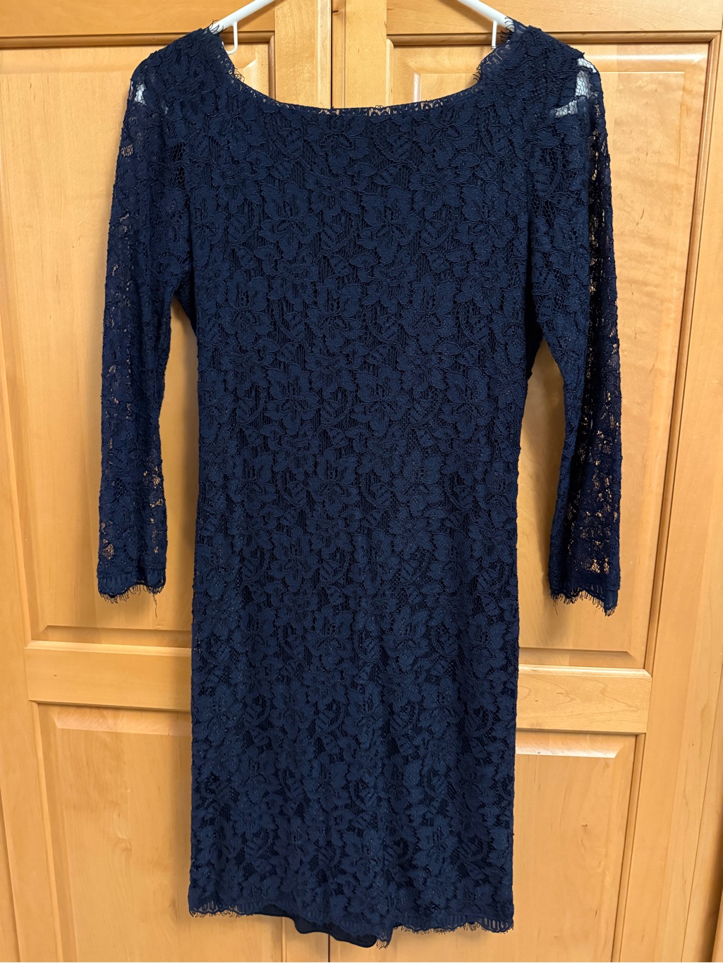Diane Von Furstenberg Zarita Navy Floral Lace Long-Sleeve Sheath Dress